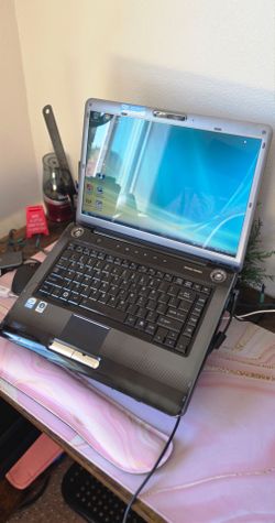 Toshiba Laptop with Harman Kardon Speakers