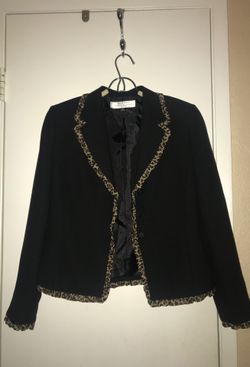 Leopard ruffle blazer size 4 Tahari Arthur s Lavine