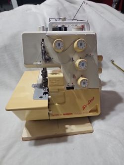 Vintage sewing machine funlock 007D