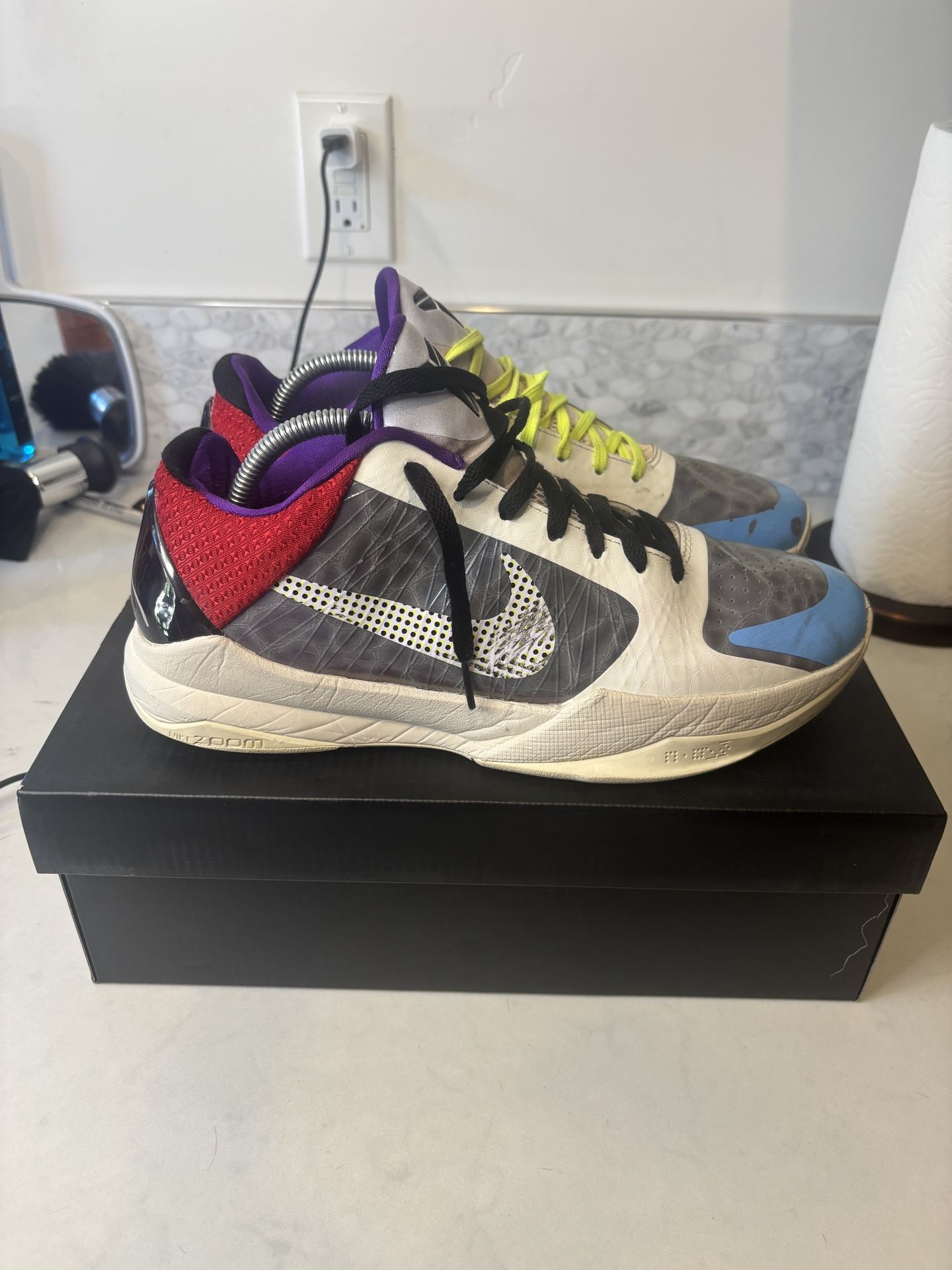 Kobe Protro Pj Tucker Size 10