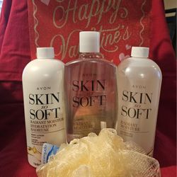 Skin So Soft Radiant Moisture Bundle