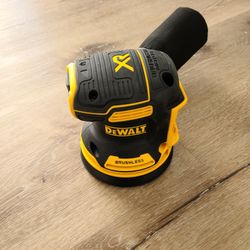 Dewalt 20v Orbital Palm Sander Brushless XR With Variable Speed Brand New Tool Only 