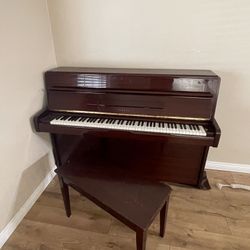 Yamaha Piano 