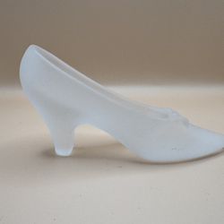 Frosted Heavy Glass Cinderella Slipper 