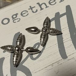 Pretty Silver Earrings 🌸