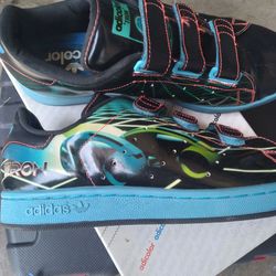 Adidas Tron Shoes Size 9½