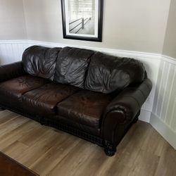 Leather Sofas 