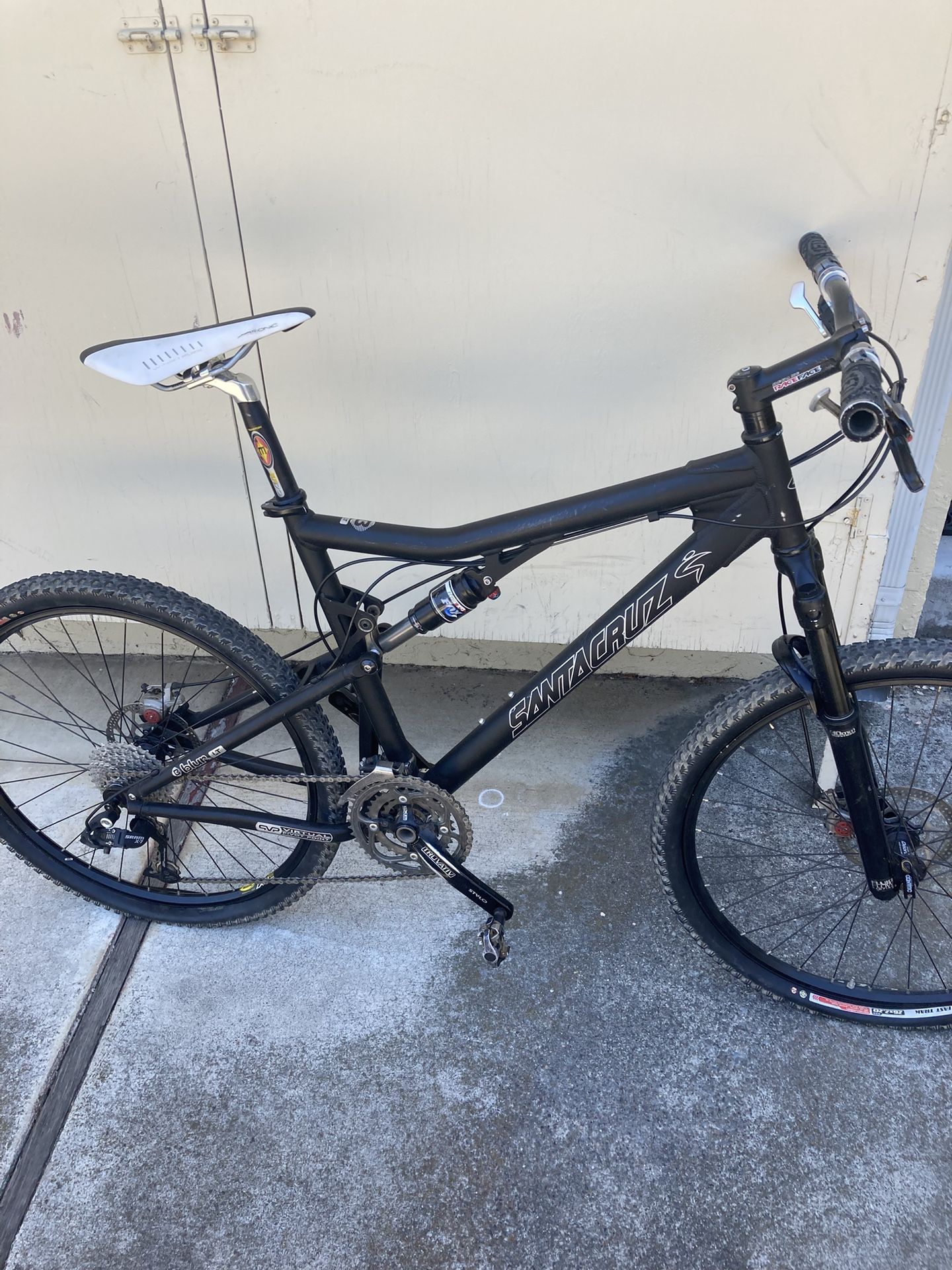 FOR SALE SANTA CRUZ MOUNTAIN BIKE FULL SUSPENSION