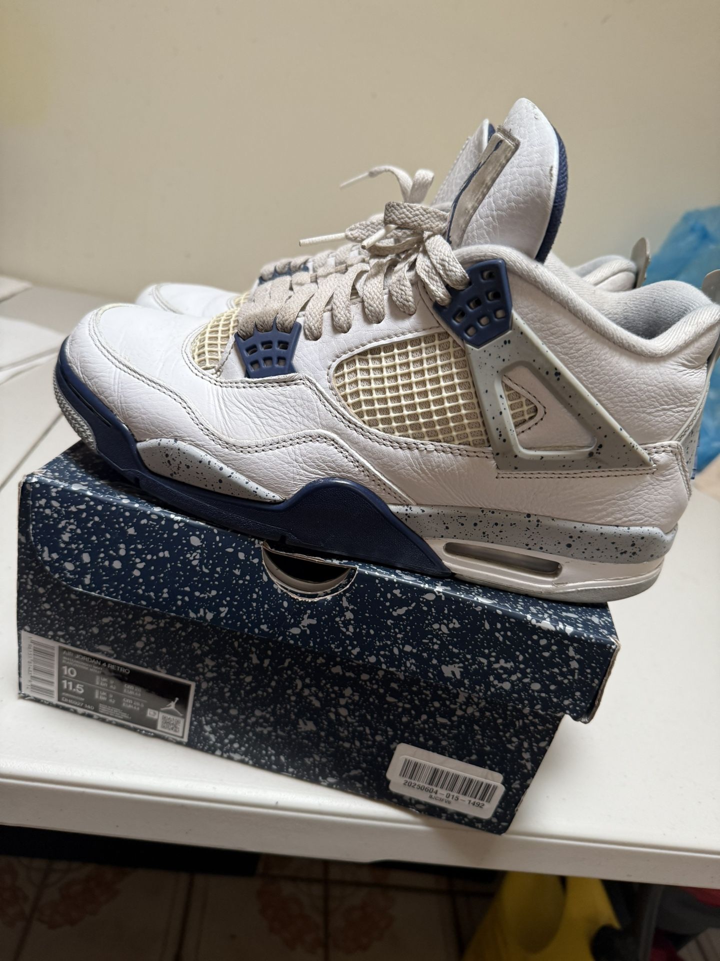 Jordan 4 Midnight Navy