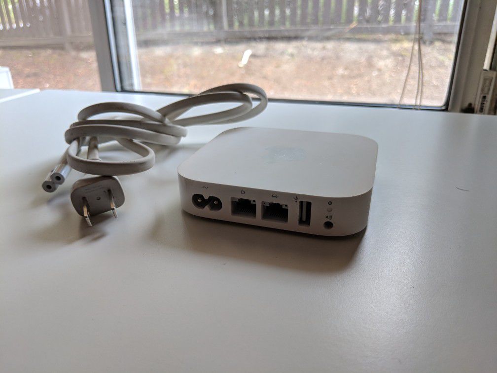 Apple airport express wifi router