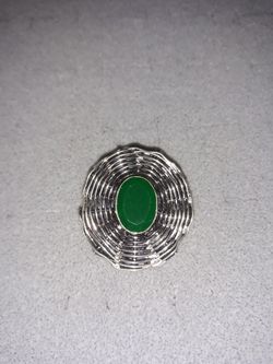 Beautiful Emerald webb ring