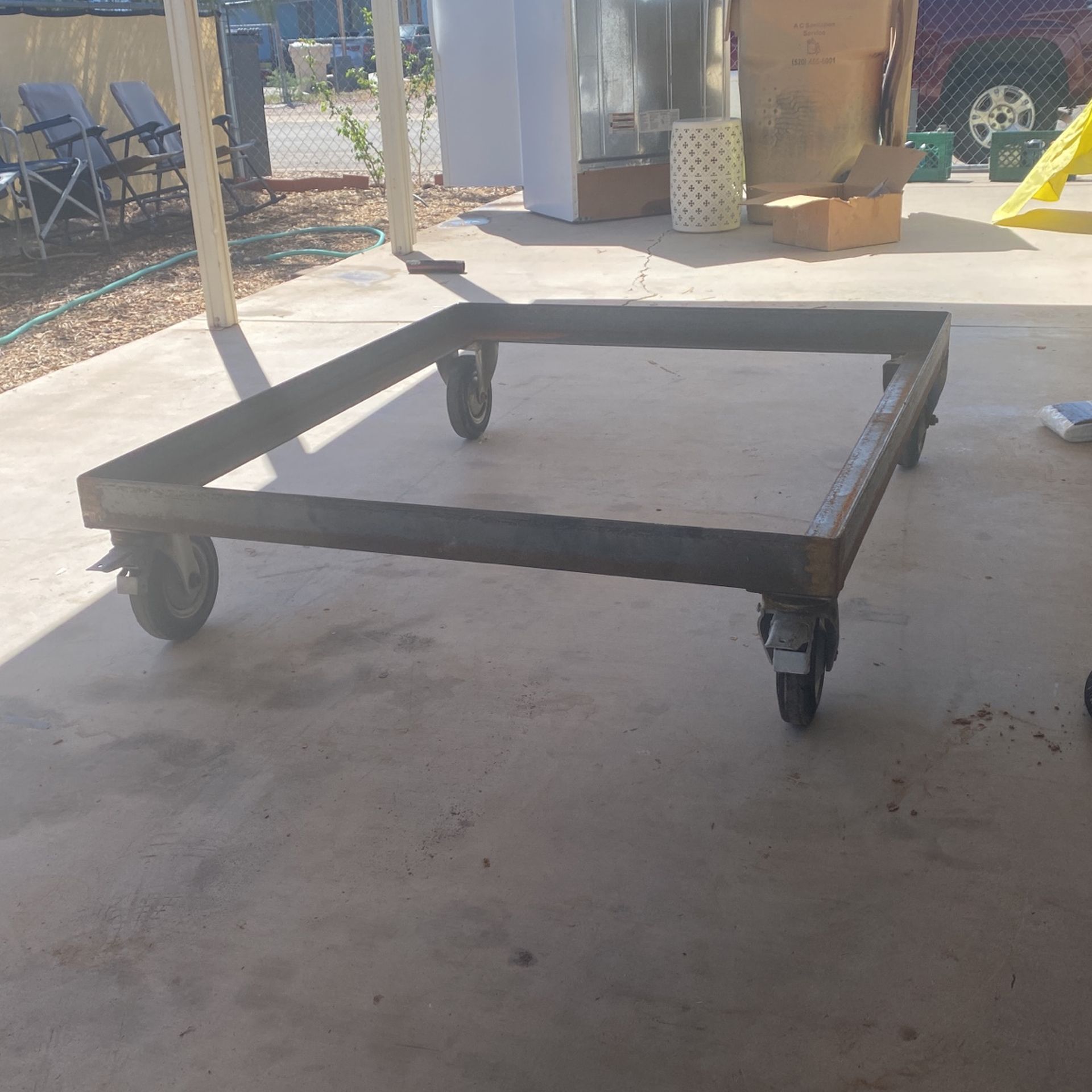 Heavy Duty Rolling Cart.