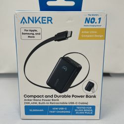 Anker 10000 mAh 45W with Built-In Retractable USB-C Cable