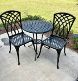 Bistro outdoor table