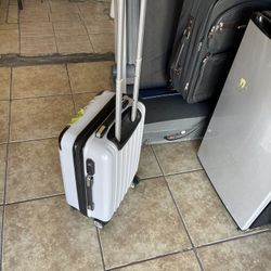 Excellent Condition, Carry-On Suitcase