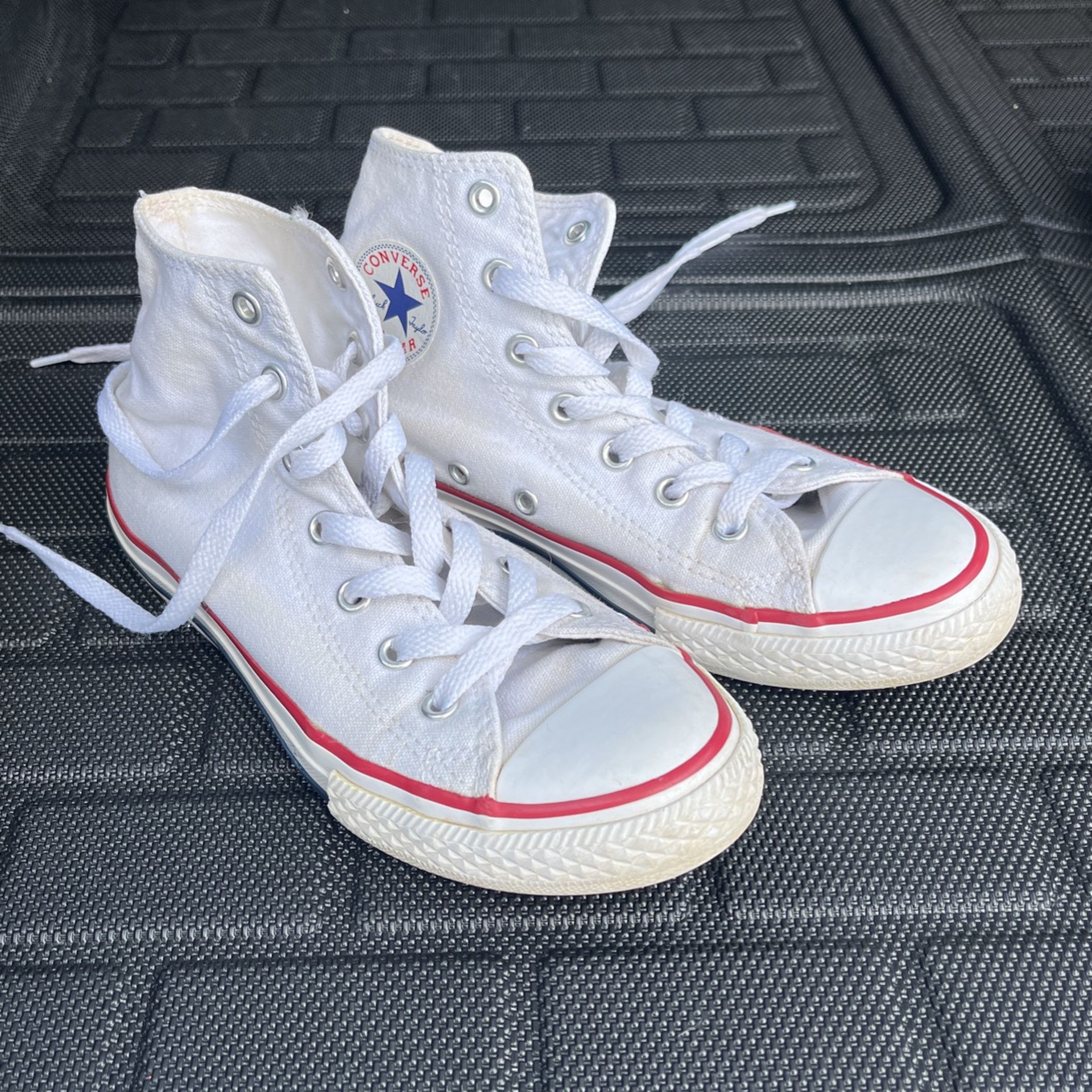 Kids Converse High Top Shoe 2.5