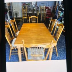 Dining Room Table - 6 Chairs