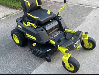 Ryobi ZR3 80V HP Brushless 42-inch electric cordless zero-turn riding mower Tractor