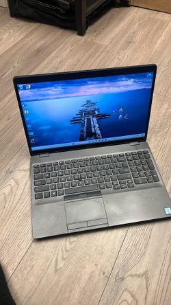Gaming  Dell precision 3540 corei7-8660u 2.1ghz 16gb ram 256gb SSD win 11pro