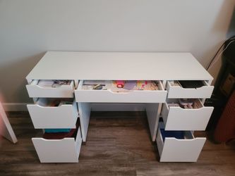 White Desk