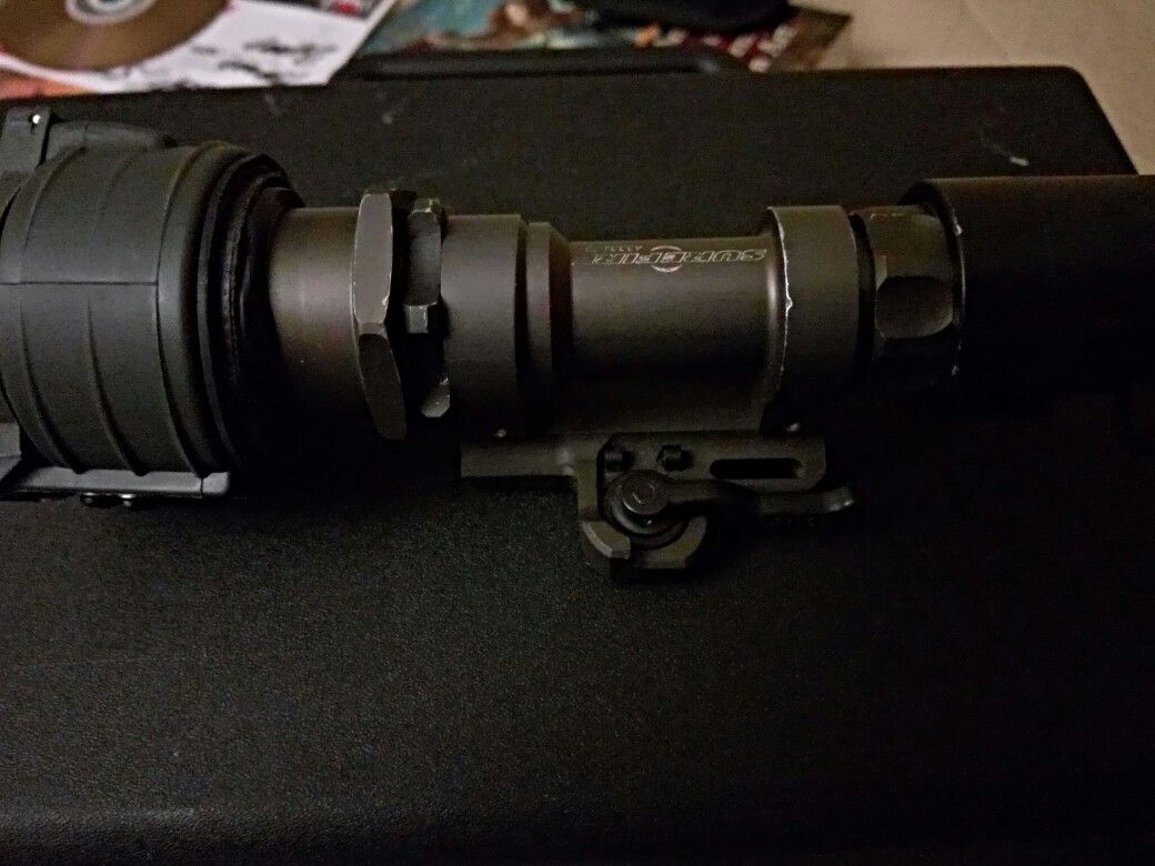 SureFire M951 Tactical Weapon Light System Flashlight w/ Surefire pressure switch