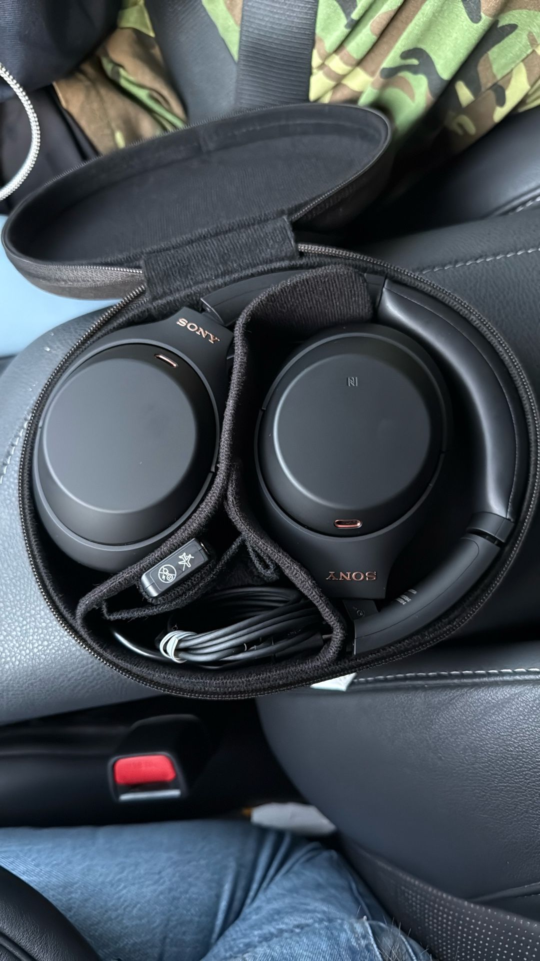 Sony Headphones - Wireless Noise Cancelling