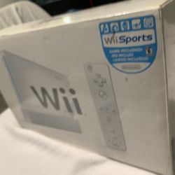 Nintendo Wii Sports. In The Box Great Condition With The Game 