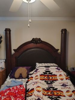 Queen size castlewood bed