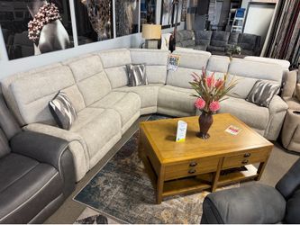 Wonderful reclining sectional! 💙❤️😍 with cooler!