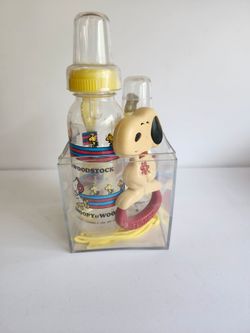 Vintage loveables Peanuts baby gift set