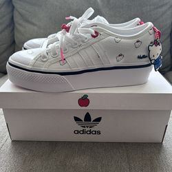 Hello Kitty Sneakers 