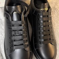 Alexander mcqueen size 6 men