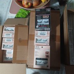 DIFFERENT STYLE LASHES ALL NEW IN BOXES