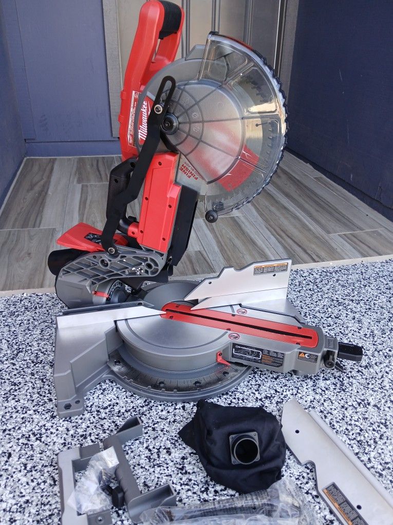 Sliding Miter Saw 10" Milwaukee Tool Only