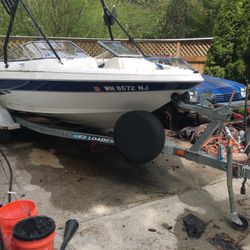 18’ 2000 Larson Ski Boat $6,000 OBO