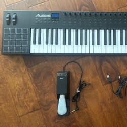 Alesis VI61 - Advanced 61-Key USB/MIDI Keyboard Controller 