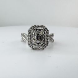 Ladies 1ctw Diamond Halo 14k White Gold Cocktail / Engagement Ring Size 7 11051457
