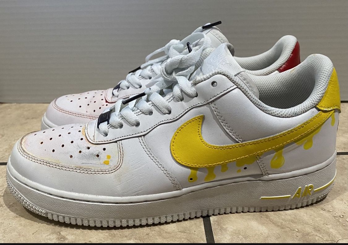 Nike Air Force One Custom Gold LV Size 10.5 for Sale in Los Angeles, CA -  OfferUp