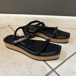 New Women’s Size 9 1/2 Sandals
