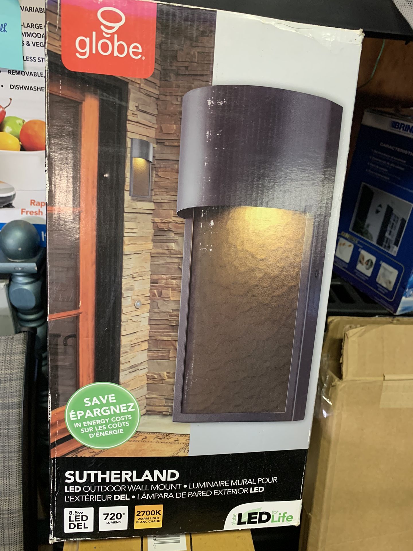 sutherland led outdoor wall mount 720 lumens