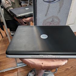  Dell Inspiron Laptop 