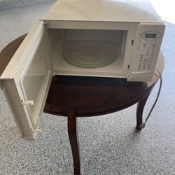 Sharp Carousel microwave