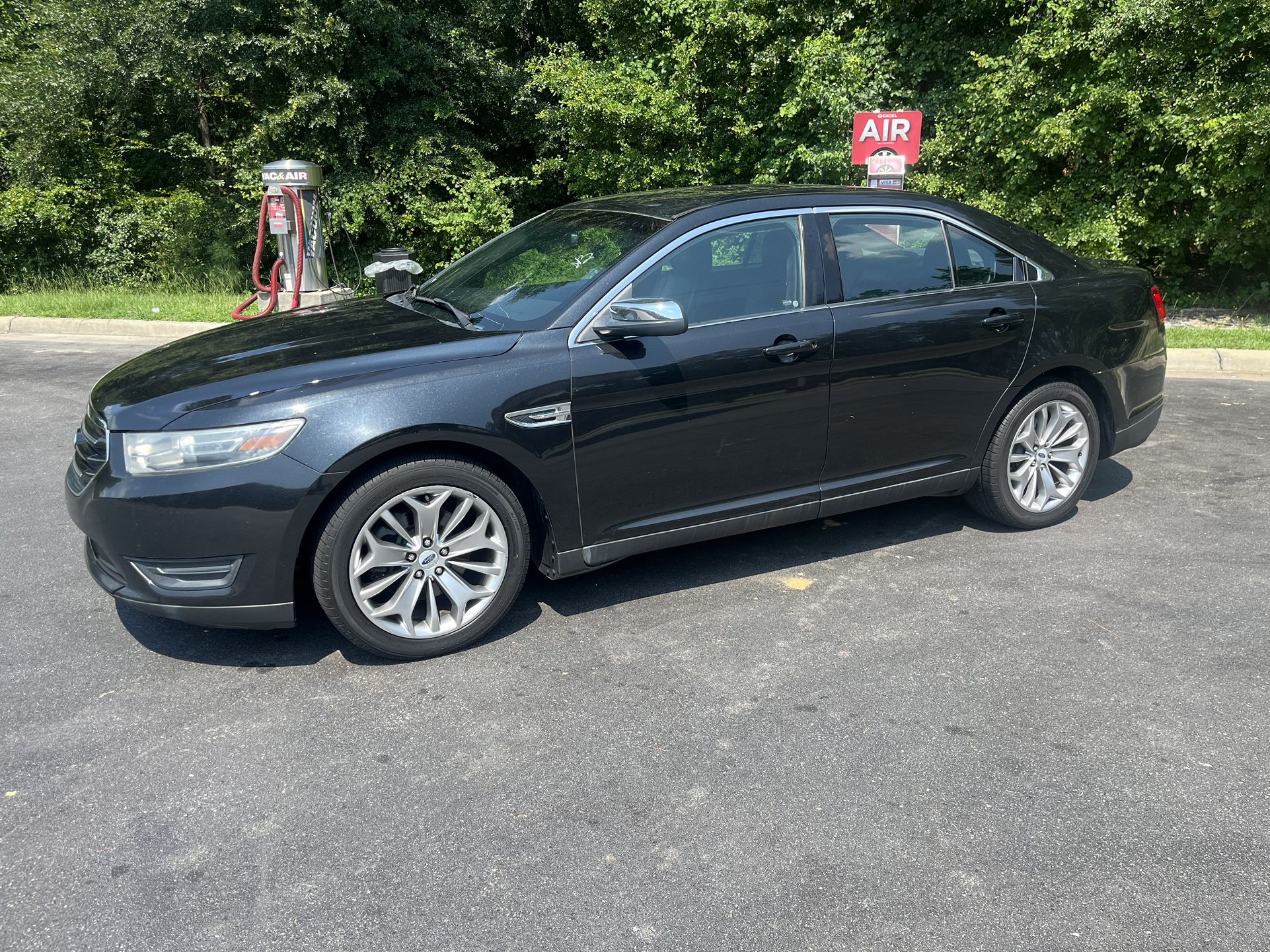 2015 Ford Taurus