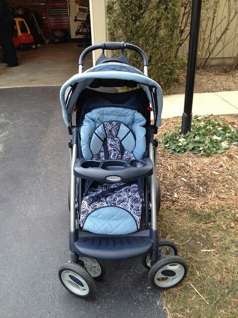 Graco Quattro Tour Deluxe Travel System in Diaz Model No: 1749444