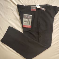 New VAN HEUSEN Flex Dress Pants Straight Fit Stretch Flex Waistband Black 36*30