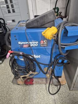 Miller Syncrowave 200 TIG/Stick Welder — Working