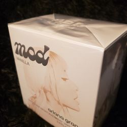 NEW Ariana Grande Mod Vanilla Perfume
