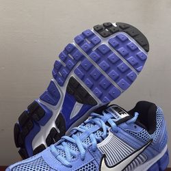 Nike Vomero 5 Women’s 8.5 Brand New