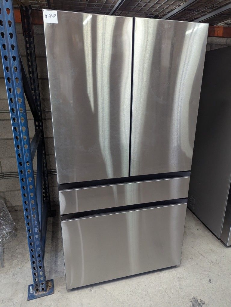 Samsung 4 door refrigerator stainless steel new water and ice dispenser