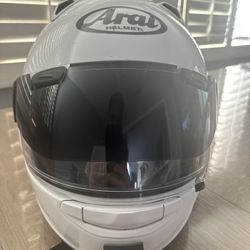 Arai Quantum Motorcycle Helmet 
